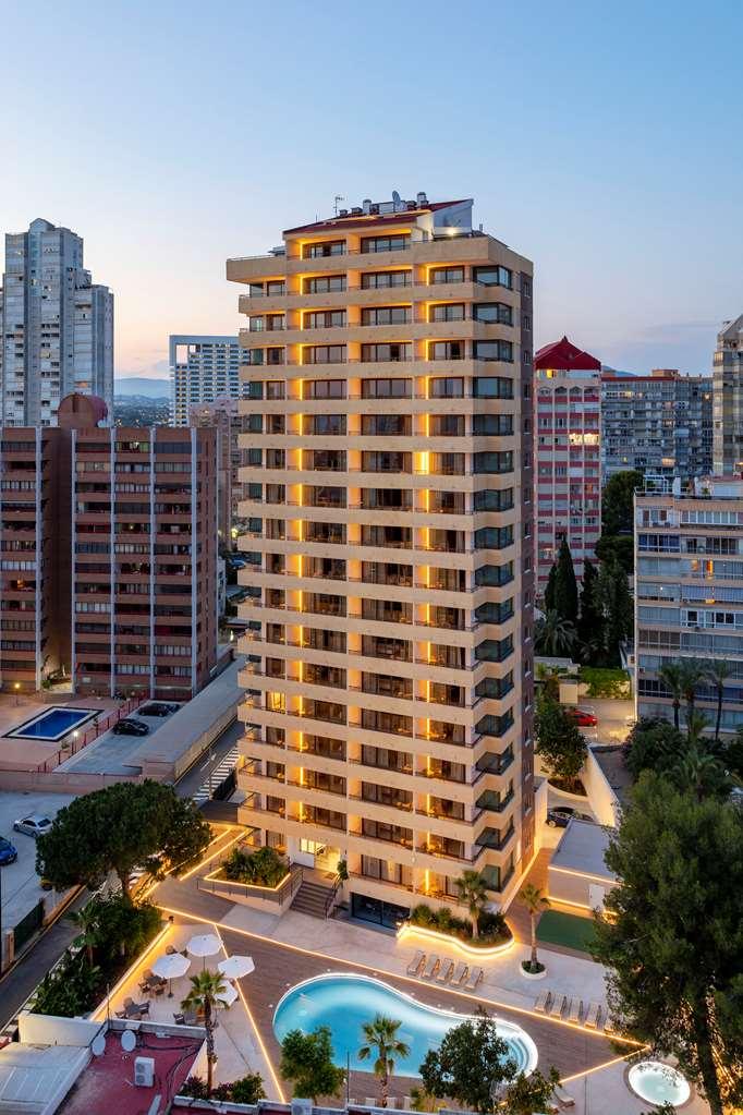 Halley Hotel & Apartments Affiliated By Melia Бенидорм Экстерьер фото